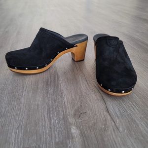 Ugg Abbie Black Suede Clogs